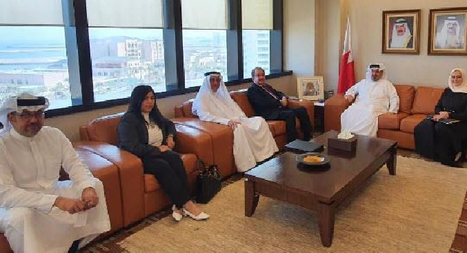 The National Audit Office (NAO) Auditor-General Receives Ithmaar Bank Chief Executive Officer