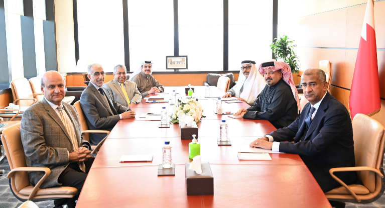 Auditor General of the National Audit Office discusses stronger partnership and cooperation with Minister of Works and Chairman of the Council for Regulating the Practice of Engineering Professions